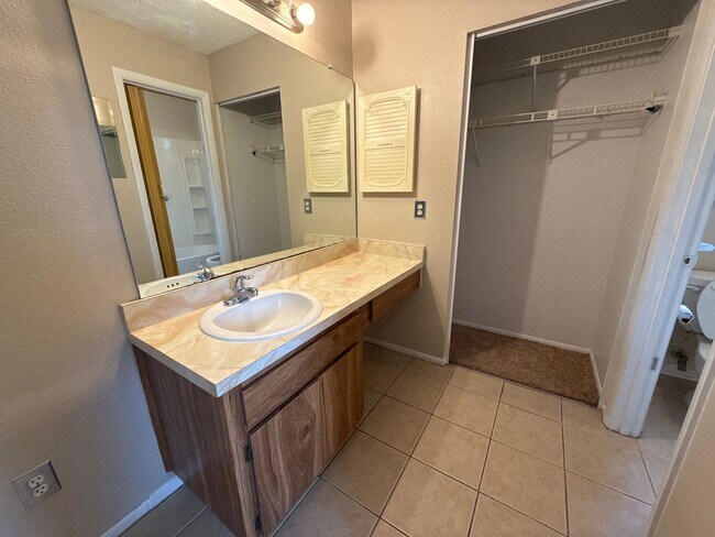 Building Photo - *** NOT  available for show until MID APRIL ***Easy Maintenance 2 Bedroom 2 Bath!