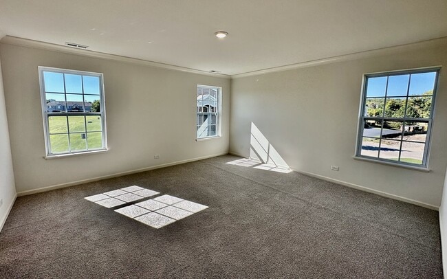 Building Photo - 1320 Draper Rd