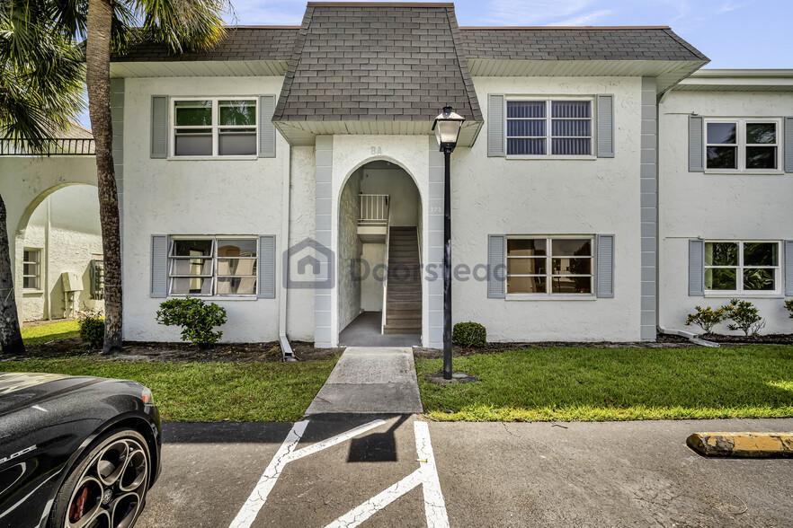 Building Photo - 373 S McMullen Booth Rd