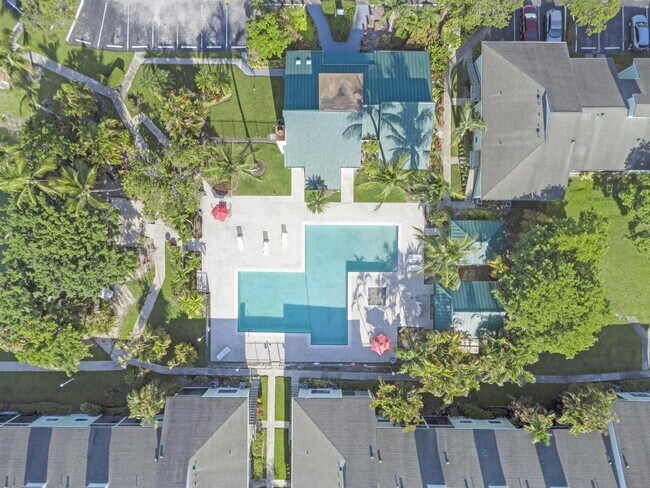 Building Photo - 4090 N Pine Island Rd