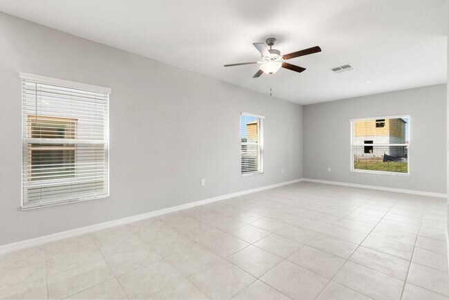 Building Photo - LIKE NEW Home For Rent in Touchstone