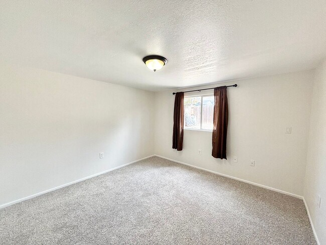 Building Photo - Charming Cottage Retreat – 1 Bed / 1 Bath ...