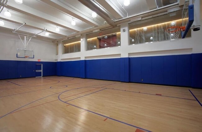 Building Photo - 0 bedroom in BROOKLYN NY 11211