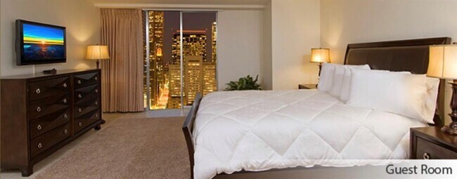 Building Photo - 2016 Main St