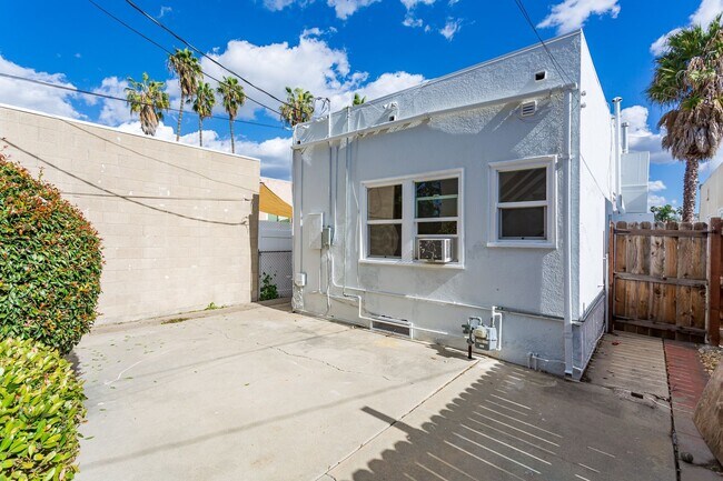 Building Photo - 4780-4780 Oregon St