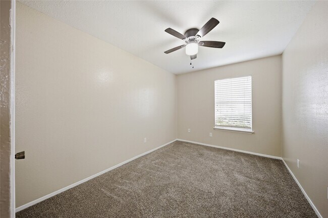 Building Photo - 12642 Autumn Mill Dr