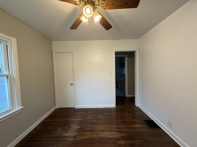 Building Photo - 1306 N Kaley St