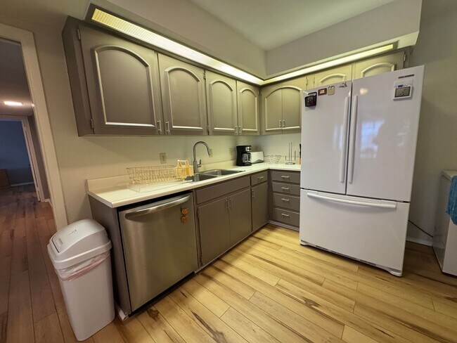 Building Photo - GREAT SPACIOUS CONDO | GATED | MEDICAL CENTER - 410 & IH10 | 3 BEDROOMS | 2 BATHROOMS