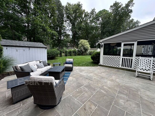 Building Photo - 1825 Red Queen Ct