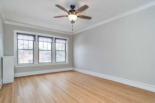 Living Room - 603 Washington Blvd