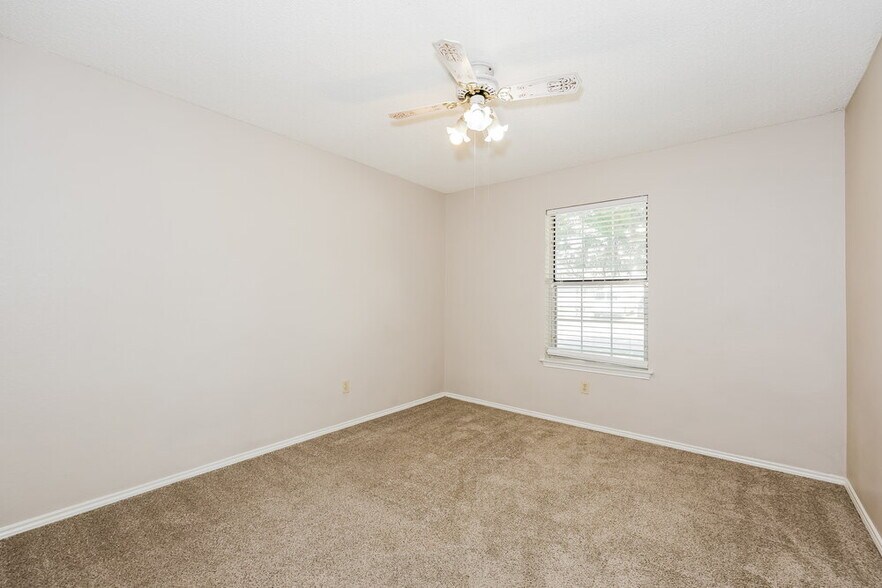 Building Photo - 1224 Nicole Way