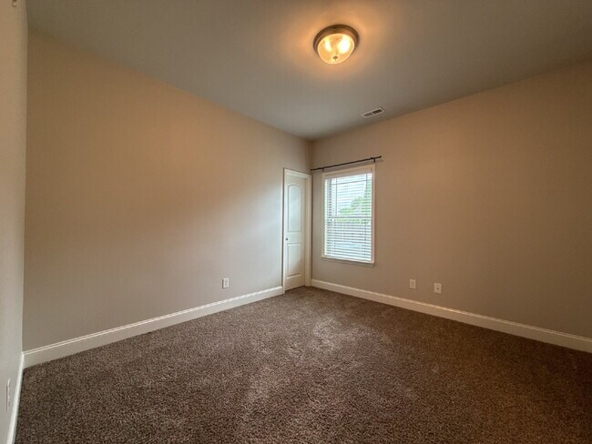 Building Photo - 20 Crimson Cloud SW