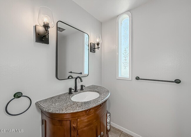 Building Photo - 1646 Swansea Pl