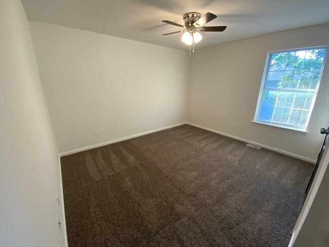 Building Photo - 3569-3571 Prescott Dr