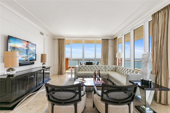 Building Photo - 17875 Collins Ave