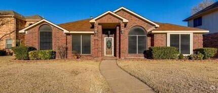 Building Photo - 1611 Brenwood Dr