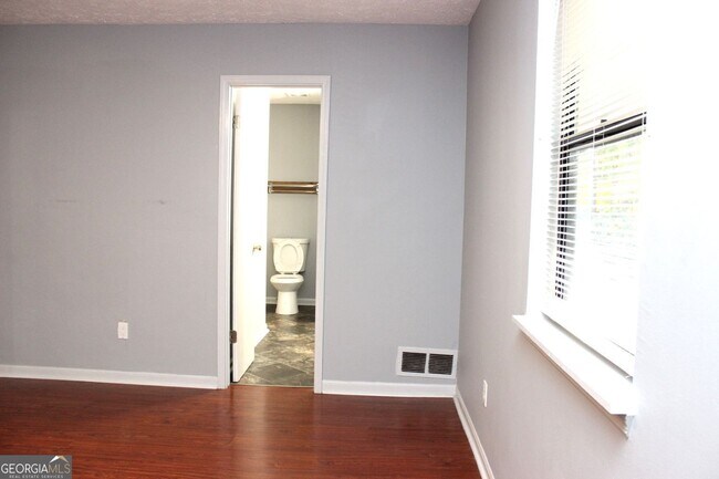 Building Photo - 6941 Vesta Brook Dr