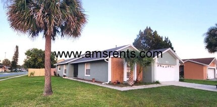 Building Photo - Spacious 3 bedroom 2 bath in Kissimmee