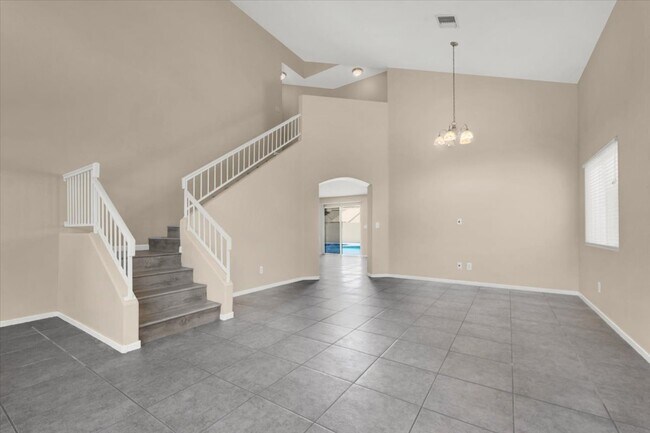 Building Photo - 4646 Spruce Oak Dr