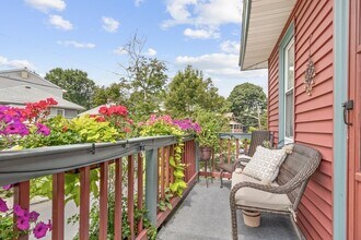 Building Photo - 69 Orchard St