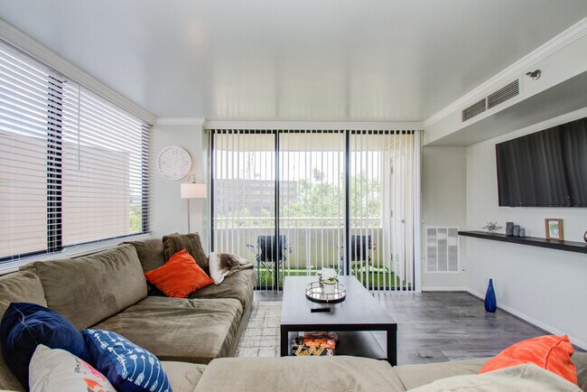 Building Photo - 3525 Sage Rd