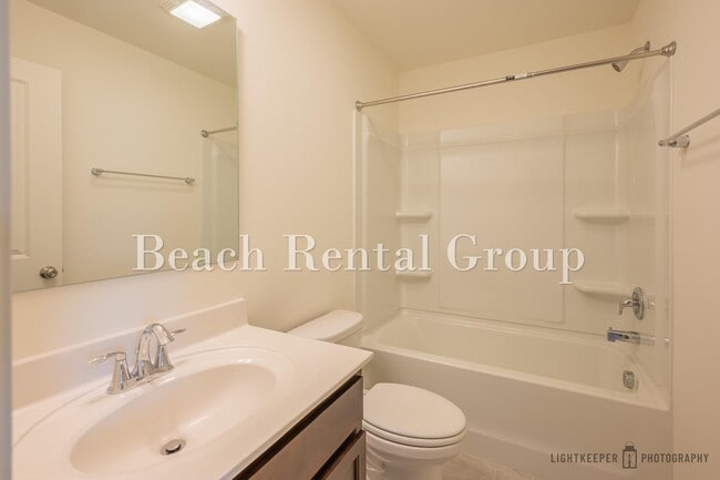 Building Photo - 209 Banbury Ln