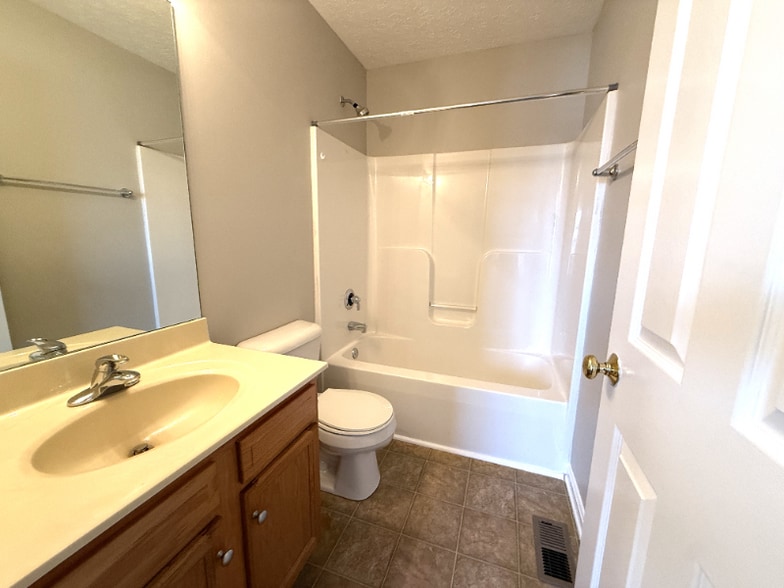 Building Photo - 12812 Lost Hill Walk