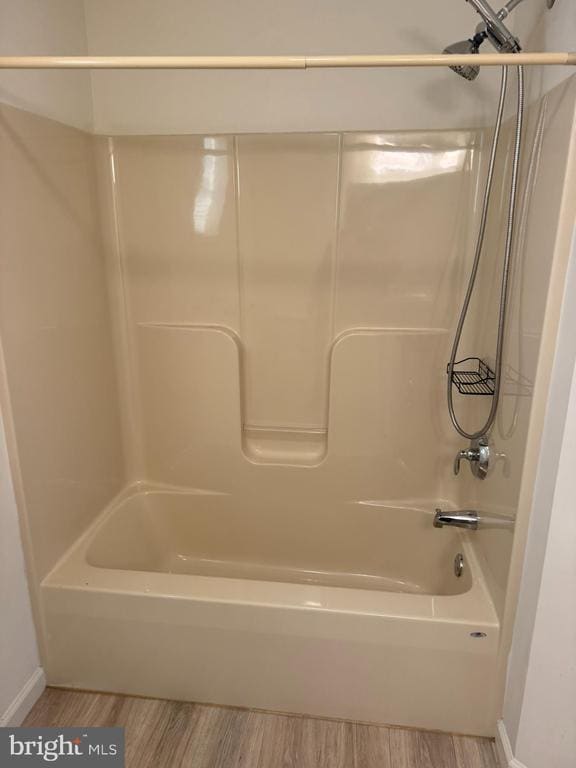 Building Photo - 615 Chatsworth Rd