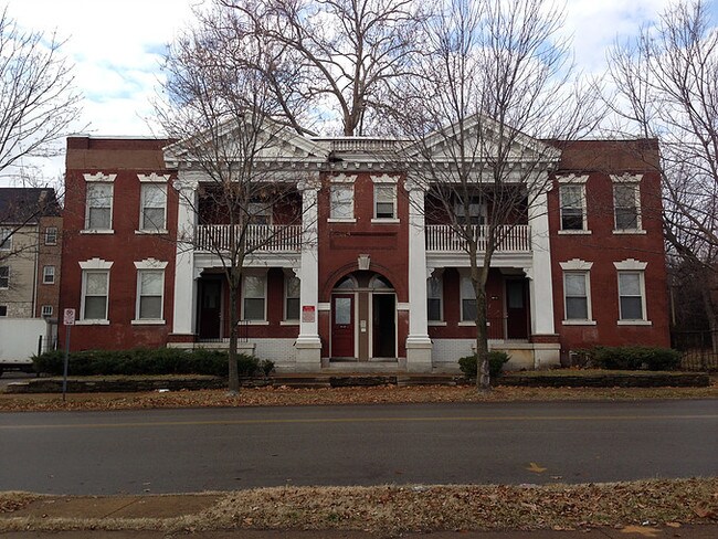Primary Photo - 857 Goodfellow Blvd