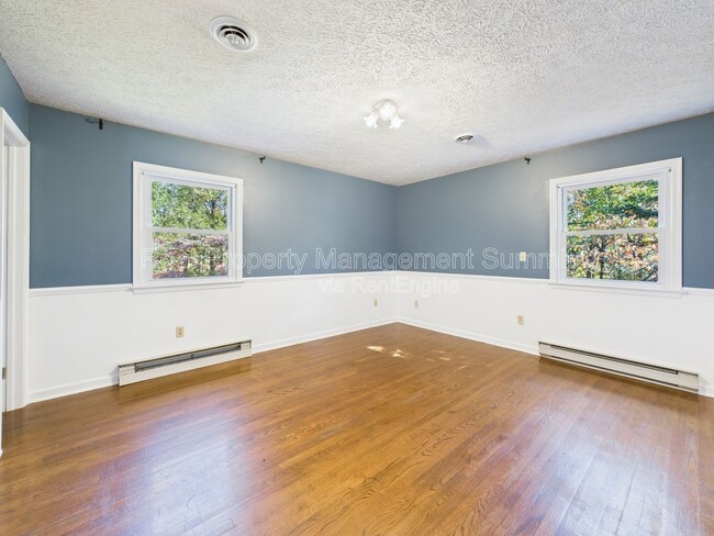 Building Photo - 1233 Pinehurst Rd