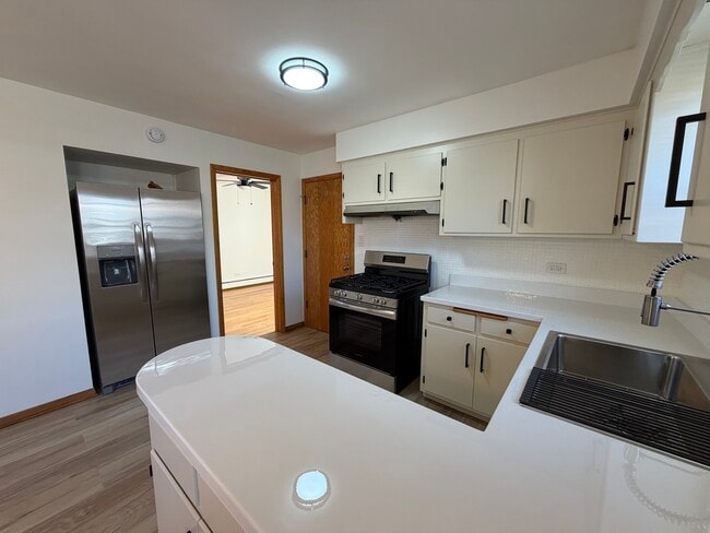 Building Photo - 4500 S Washtenaw Ave.