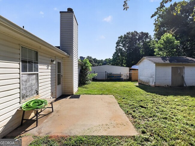 Building Photo - 22 Canterbury Dr
