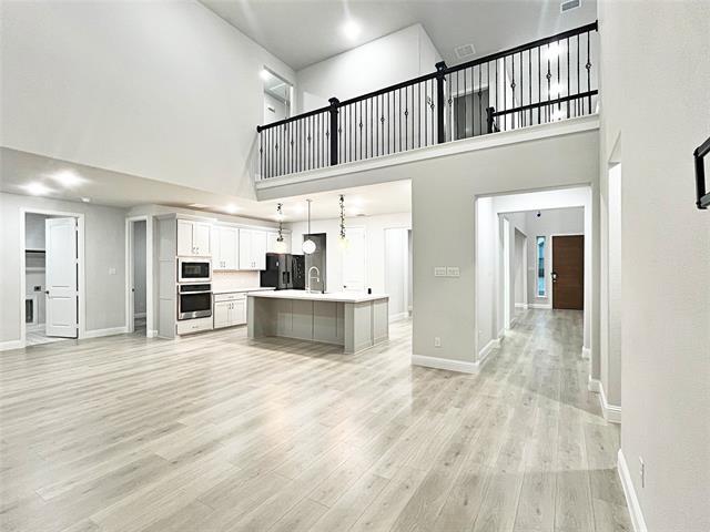 Building Photo - 2124 Esher Dr
