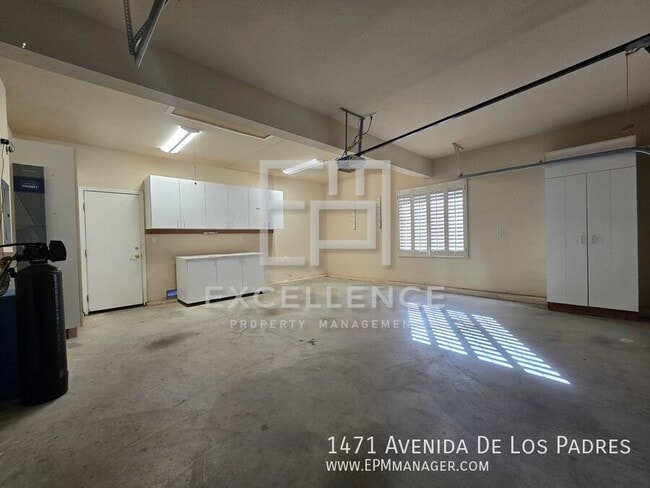 Building Photo - 1471 Avenida De Los Padres