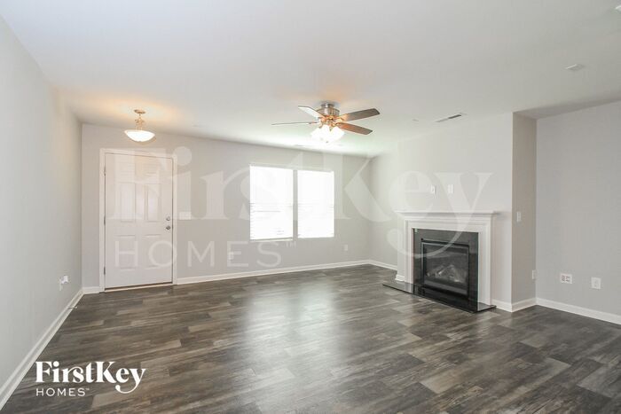 Building Photo - 335 Inlet Pl Dr