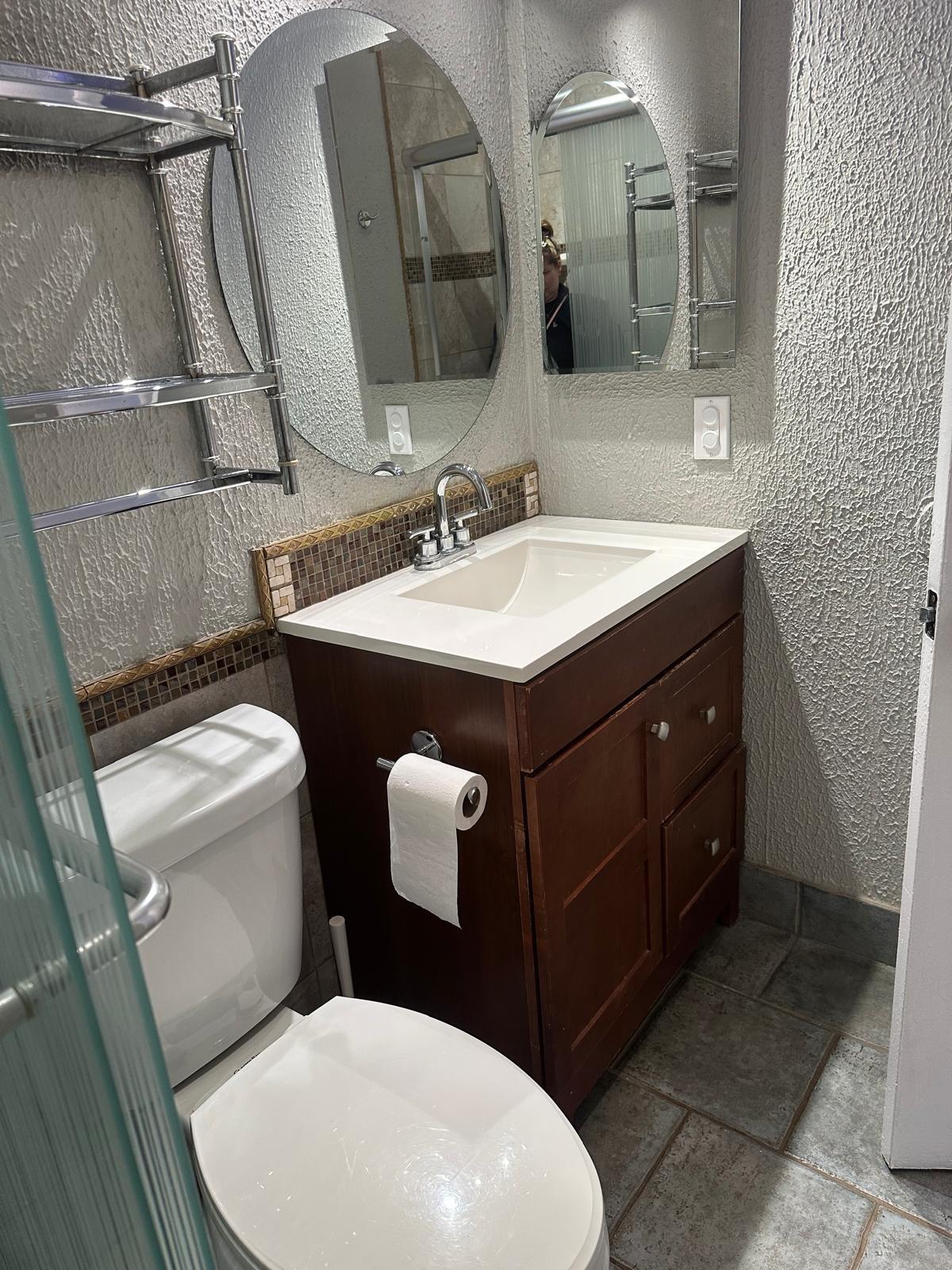 Building Photo - 115 Azalea Ct