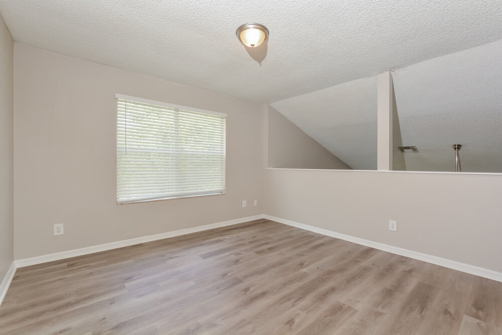 Building Photo - 2801 River Ridge Dr