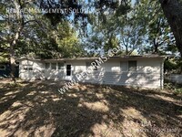 Building Photo - **MOVE-IN SPECIAL**3380 SW Tara Ave - 3 BE...