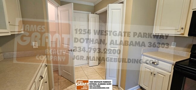 Building Photo - 302 Brushfire Dr