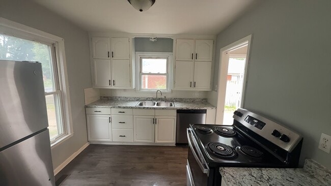 Building Photo - 2723 Eldora Dr