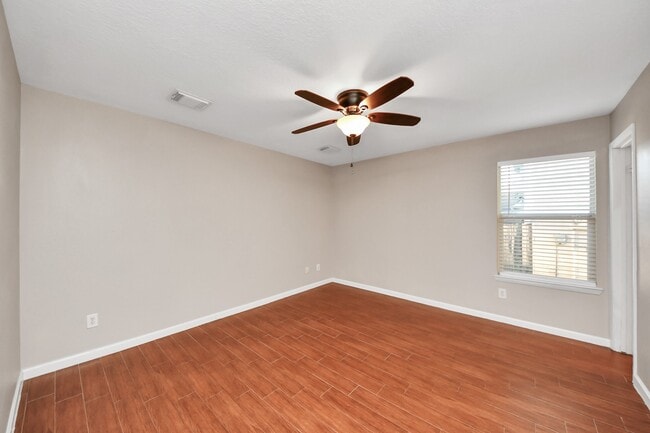 Building Photo - 20641 Patriot Park Ln
