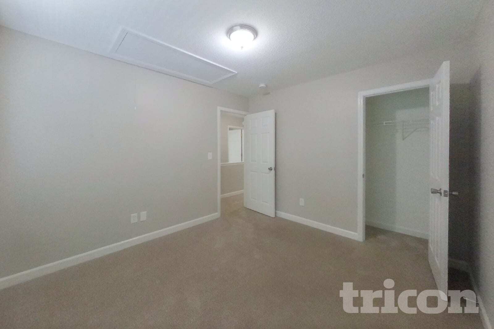 Building Photo - 911 Woodington Ln