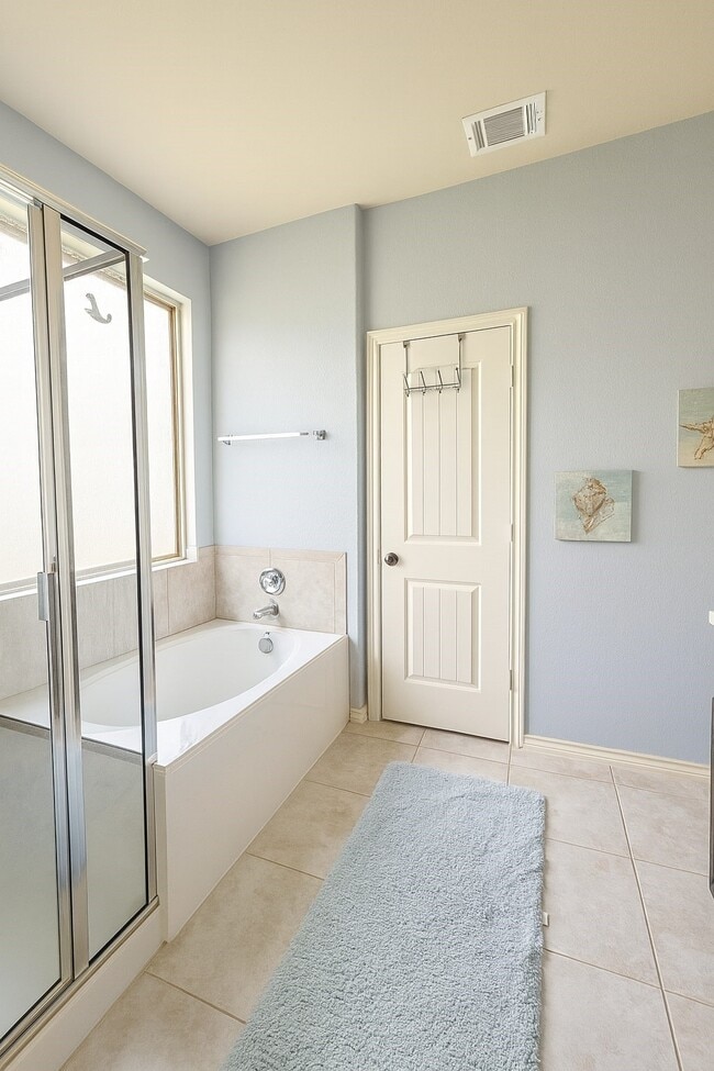 Building Photo - 3503 Goldleaf Trail Dr