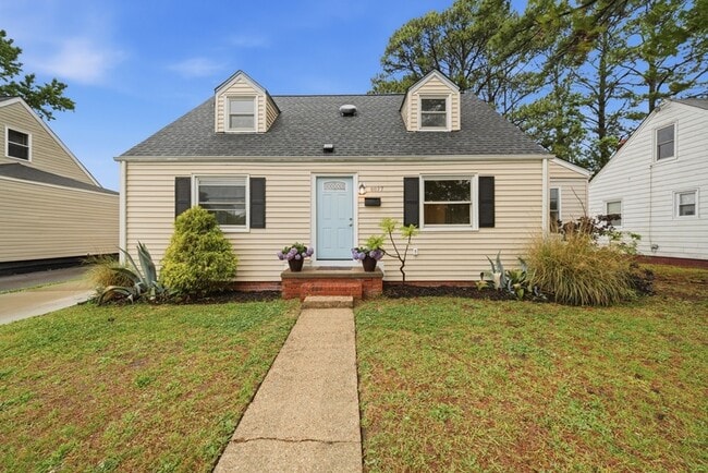 Building Photo - 8037 Crescent Rd