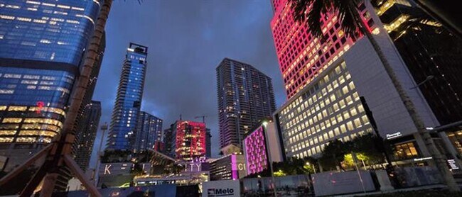 Building Photo - 951 Brickell Ave
