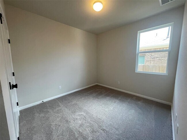 Building Photo - 270 Grand Teton Dr