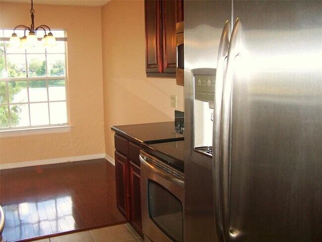 Building Photo - 1037 S Hiawassee Rd