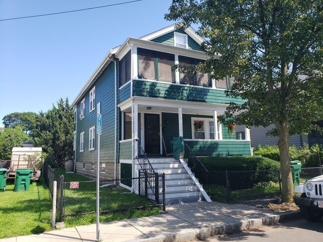 Primary Photo - 75 Linwood St