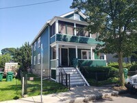 Building Photo - 75 Linwood St