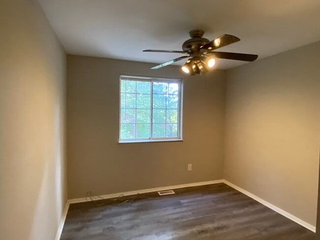Building Photo - 7708 Crown Crest Ct
